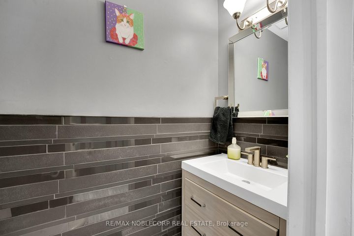 Photo 14 at 60 Cowan Road, Brampton West, Brampton