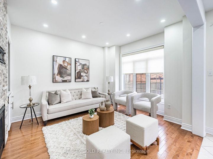 Photo 14 at 2 Bryony Road, Northwest Brampton, Brampton