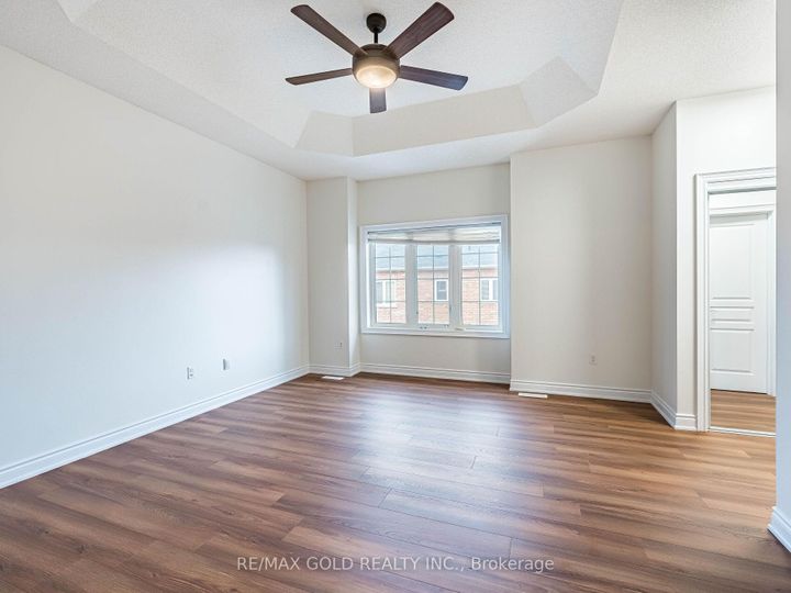 Photo 20 at 2 Bryony Road, Northwest Brampton, Brampton