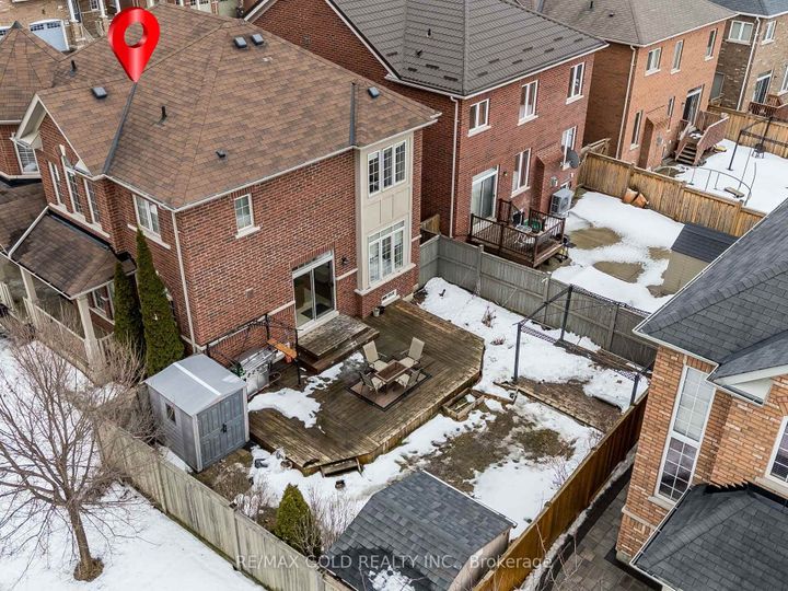 Photo 39 at 2 Bryony Road, Northwest Brampton, Brampton