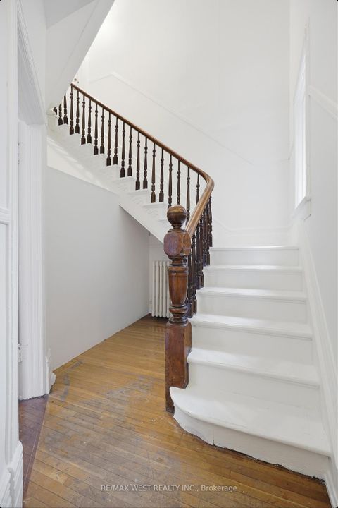 Photo 3 at 40 River Street, Regent Park, Toronto