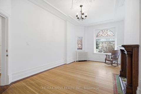 Photo 6 at 40 River Street, Regent Park, Toronto