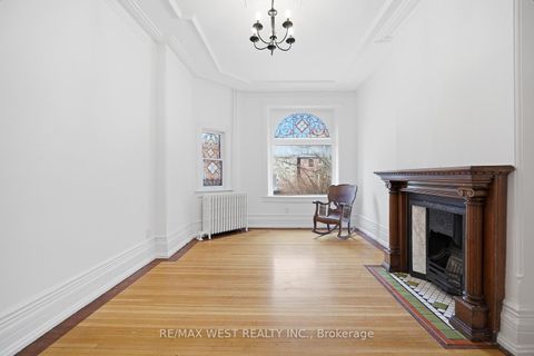 Photo 7 at 40 River Street, Regent Park, Toronto