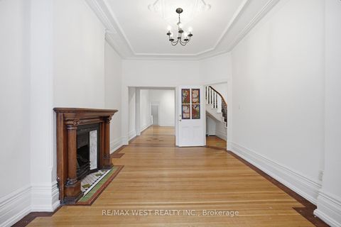 Photo 9 at 40 River Street, Regent Park, Toronto