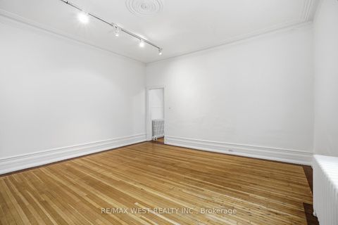 Photo 13 at 40 River Street, Regent Park, Toronto