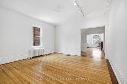 Photo 14 at 40 River Street, Regent Park, Toronto