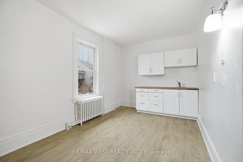 Photo 30 at 40 River Street, Regent Park, Toronto