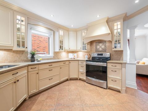 Photo 8 at 3 Larksong Court, Victoria Village, Toronto