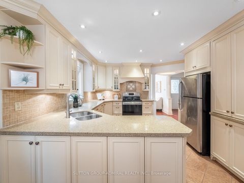 Photo 9 at 3 Larksong Court, Victoria Village, Toronto