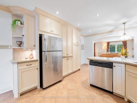 Photo 10 at 3 Larksong Court, Victoria Village, Toronto