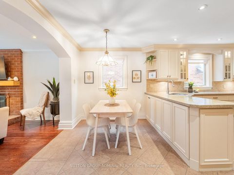 Photo 11 at 3 Larksong Court, Victoria Village, Toronto