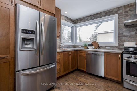 Photo 5 at 159 Codrington Street, Codrington, Barrie