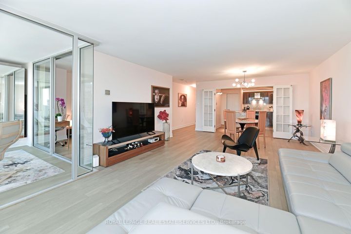 Photo 4 at 1703 - 110 Bloor Street W, Annex, Toronto