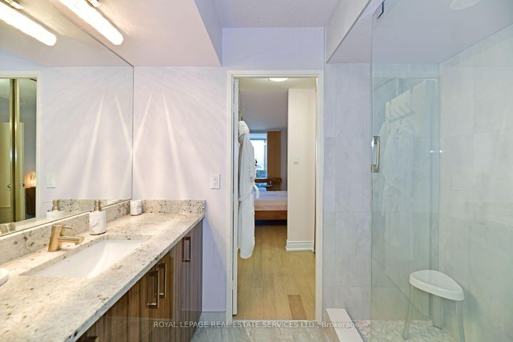 Photo 15 at 1703 - 110 Bloor Street W, Annex, Toronto