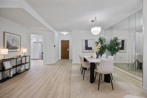 Photo 7 at 316 - 333 Clark Avenue W, Yorkhill, Vaughan