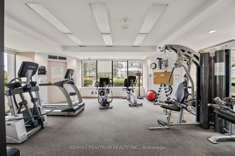 Photo 33 at 316 - 333 Clark Avenue W, Yorkhill, Vaughan