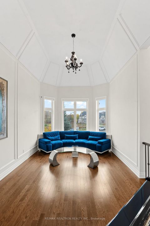 Photo 5 at 56 Ria Court, King City, King