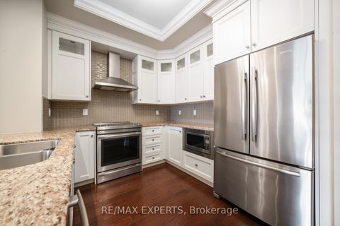 Photo 5 at 317 - 9909 Pine Valley Drive, Vellore Village, Vaughan