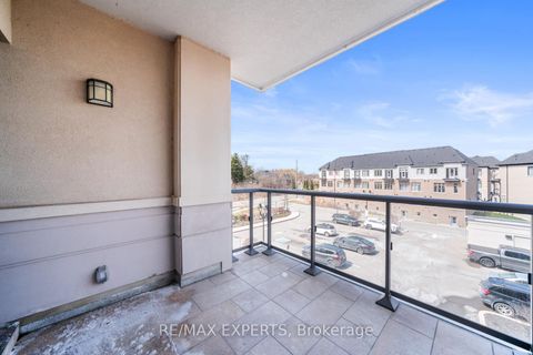 Photo 15 at 317 - 9909 Pine Valley Drive, Vellore Village, Vaughan