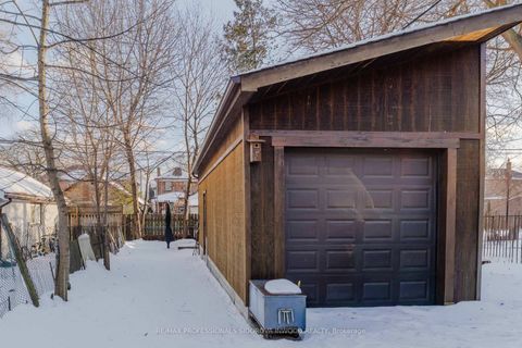 Photo 29 at 11 Winfield Avenue, Bloor West Village, Toronto