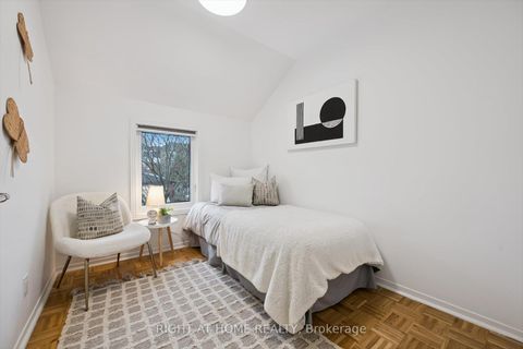 Photo 16 at 1 Auburn Avenue, Davenport, Toronto