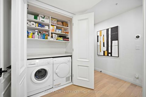 Photo 39 at 2209 - 180 University Avenue, Bay Street Corridor, Toronto