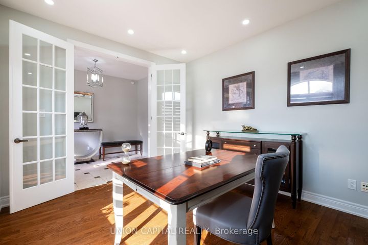 Photo 4 at 67 Royal West Drive, Credit Valley, Brampton