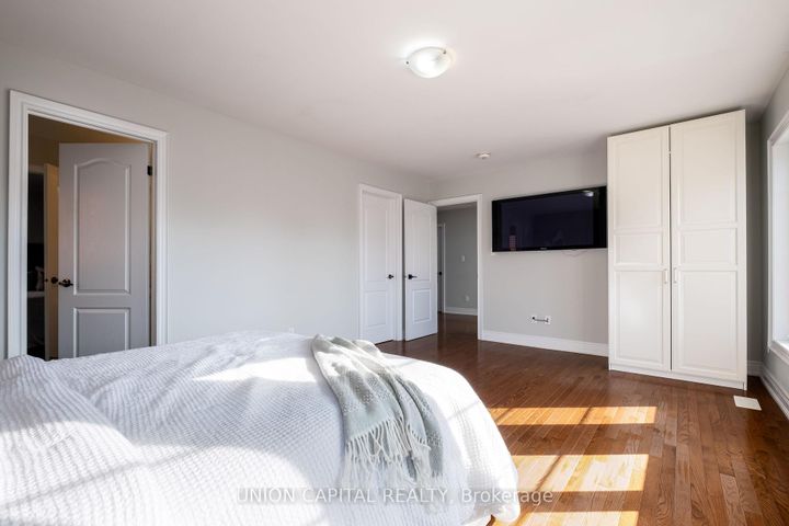 Photo 20 at 67 Royal West Drive, Credit Valley, Brampton