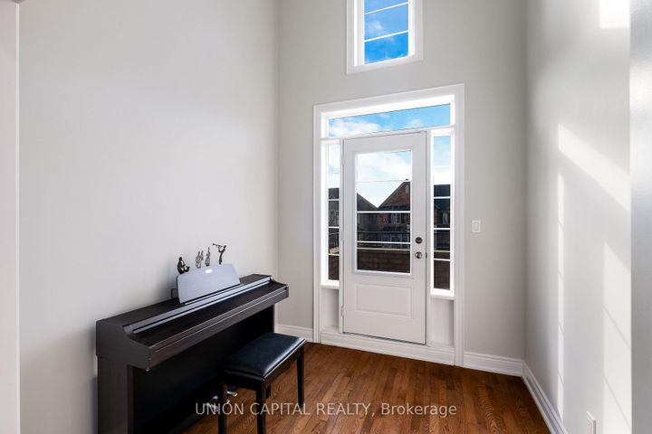 Photo 27 at 67 Royal West Drive, Credit Valley, Brampton