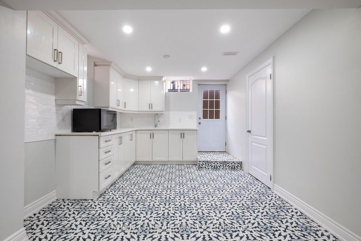 Photo 36 at 67 Royal West Drive, Credit Valley, Brampton