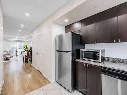 Photo 9 at 38 Glenstal Path, Windfields, Oshawa