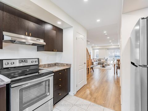 Photo 10 at 38 Glenstal Path, Windfields, Oshawa