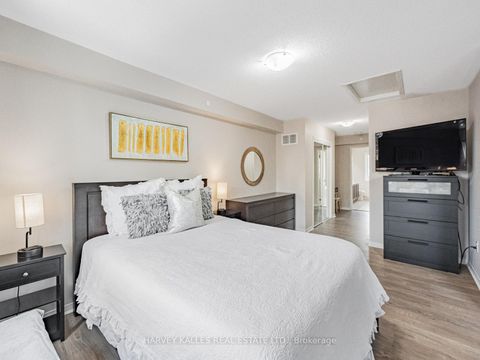 Photo 15 at 38 Glenstal Path, Windfields, Oshawa