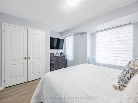 Photo 20 at 38 Glenstal Path, Windfields, Oshawa