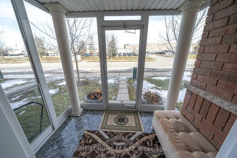 Photo 4 at 47 Davos Road, Vellore Village, Vaughan