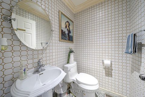 Photo 10 at 47 Davos Road, Vellore Village, Vaughan