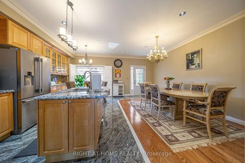 Photo 11 at 47 Davos Road, Vellore Village, Vaughan