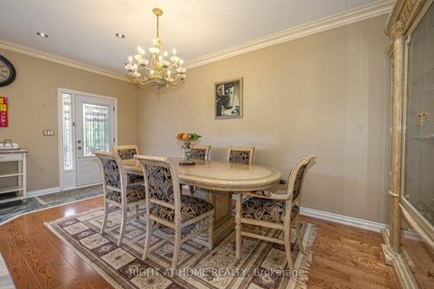 Photo 16 at 47 Davos Road, Vellore Village, Vaughan