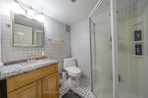 Photo 34 at 47 Davos Road, Vellore Village, Vaughan