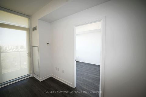 Photo 12 at 910 - 10 De Boers Drive, York University Heights, Toronto