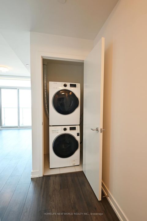 Photo 23 at 910 - 10 De Boers Drive, York University Heights, Toronto