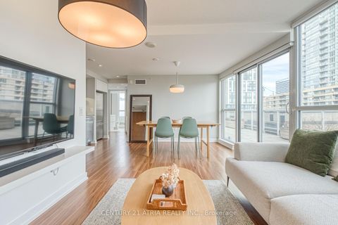 Photo 14 at 812 - 85 Queens Wharf Road, Waterfront Communities C1, Toronto