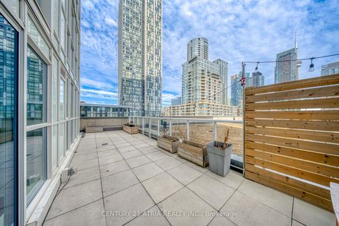 Photo 17 at 812 - 85 Queens Wharf Road, Waterfront Communities C1, Toronto