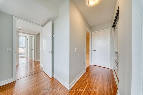 Photo 29 at 812 - 85 Queens Wharf Road, Waterfront Communities C1, Toronto