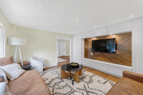 Photo 6 at 17 Chamberlain Court, Nobleton, King