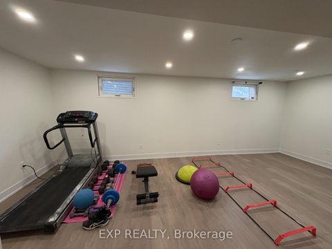 Photo 31 at 17 Chamberlain Court, Nobleton, King