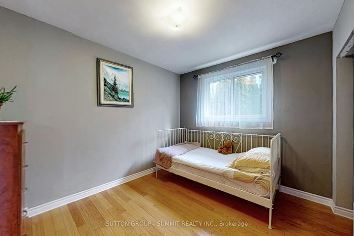 Photo 20 at 3466 Cedar Creek Drive, Applewood, Mississauga