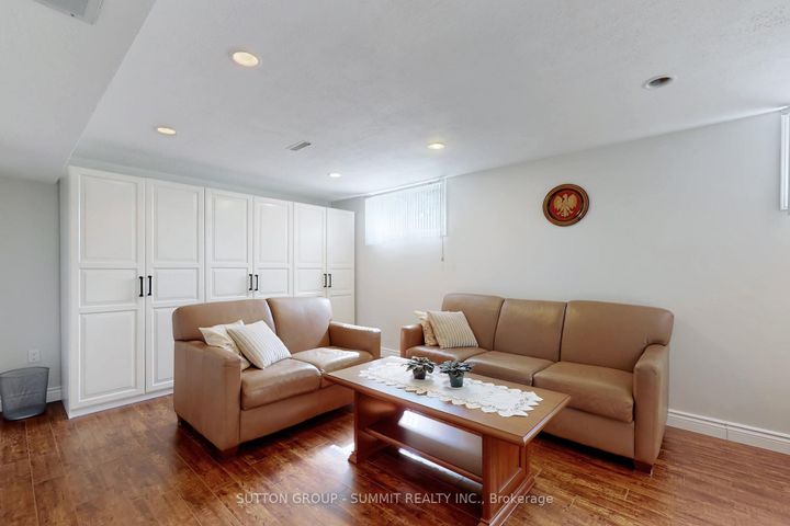 Photo 28 at 3466 Cedar Creek Drive, Applewood, Mississauga