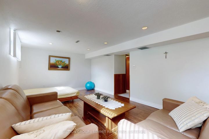 Photo 30 at 3466 Cedar Creek Drive, Applewood, Mississauga