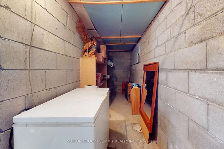 Photo 42 at 3466 Cedar Creek Drive, Applewood, Mississauga